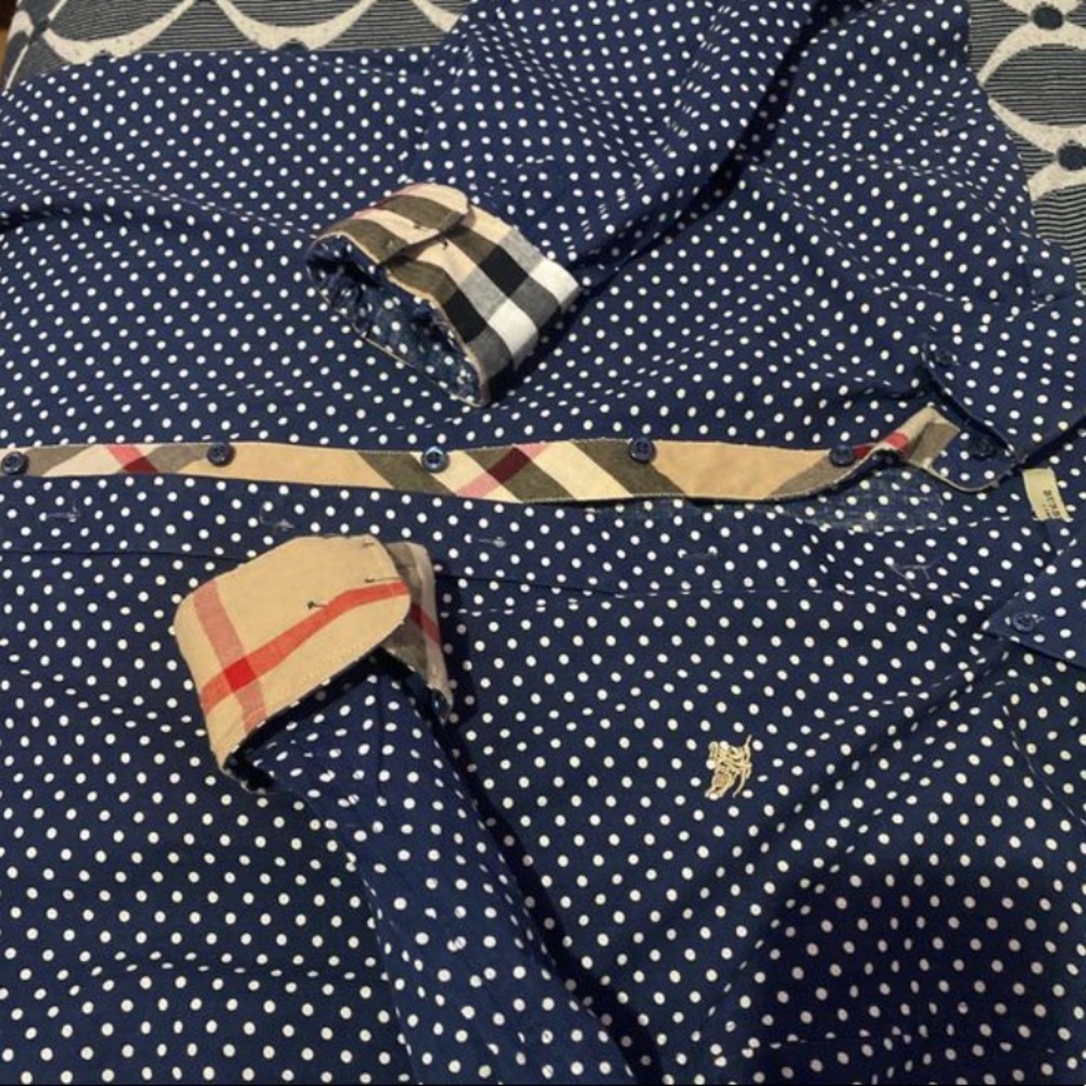 Burberry - Picture 2 of 6